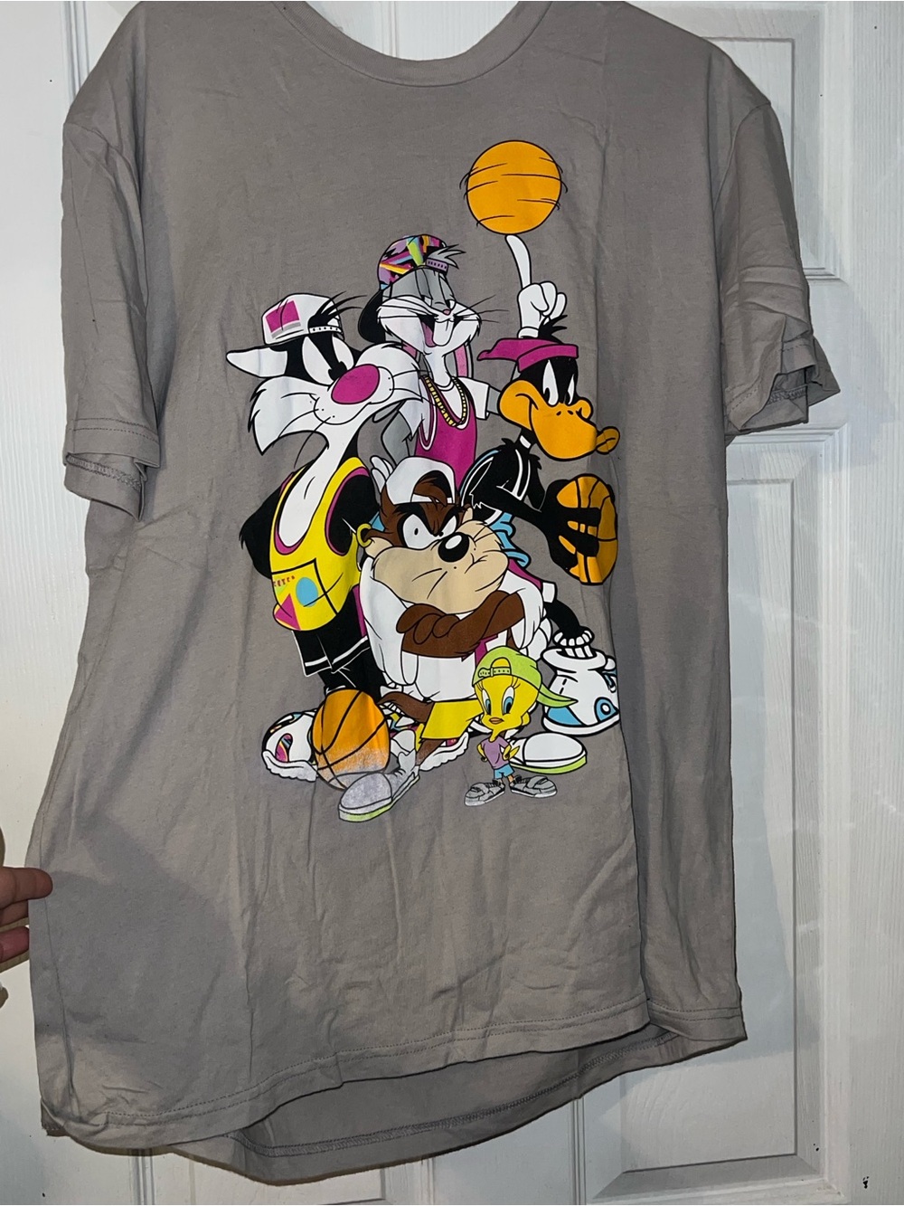 Looney tunes tshirt size XL